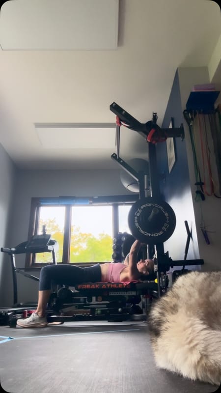 What moves you? 🏋️‍♀️ 💪 

Sometimes it’s the barbell. Sometimes it’s your people. Sometimes it’s a goal you’ve been ch